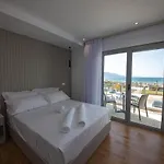 Hesperus 4*